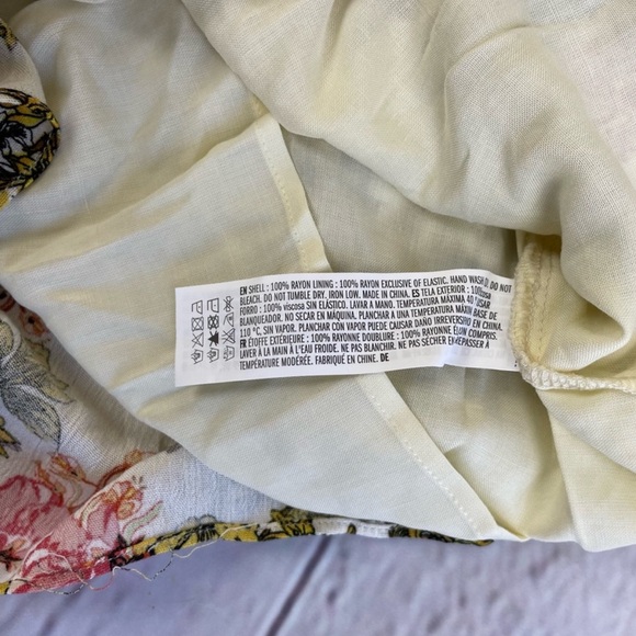 Free The Roses Midsummer Rendezvous Romper NWT Pink Cream Yellow Floral Size XS - Picture 6 of 9